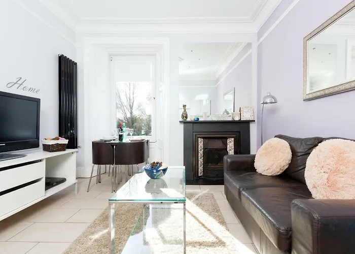 Edinburgh Near Centre Luxury Apartment