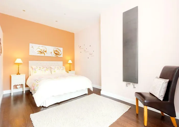 Edinburgh Near Centre Luxury Apartment